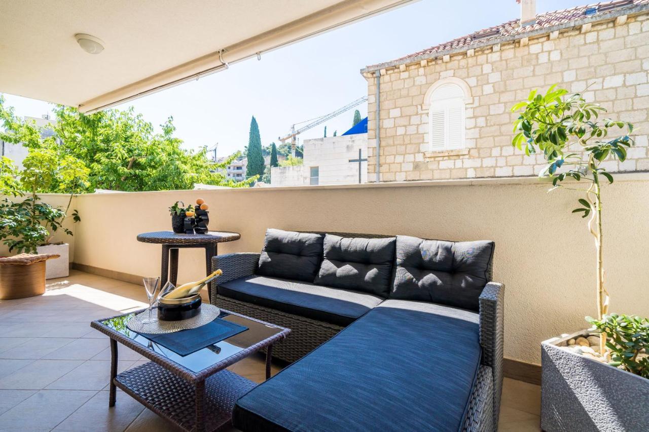 Apartament Iris *